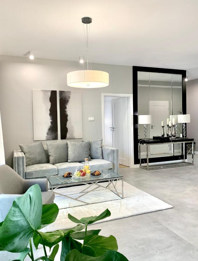 Zlota Luxury Apartments 华沙 外观 照片